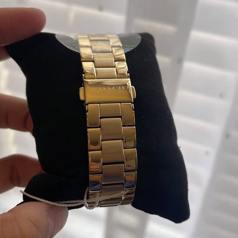 Coach Watch - Picture 5 of 6